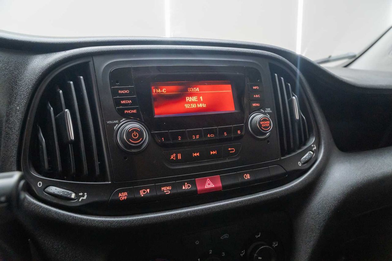 Fiat Doblò  cargo vu 3p 3g furgón derivad cargo base 1.3 multijet 95cv e6  - Foto 18