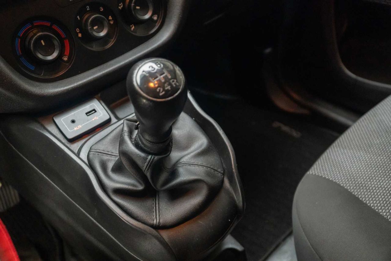 Fiat Doblò  cargo vu 3p 3g furgón derivad cargo base 1.3 multijet 95cv e6  - Foto 15