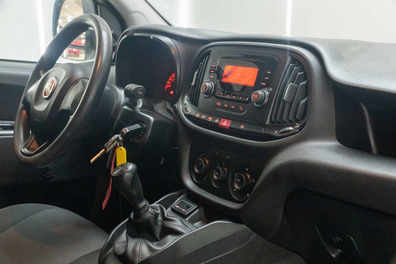 Fiat Doblò  cargo vu 3p 3g furgón derivad cargo base 1.3 multijet 95cv e6  - Foto 22