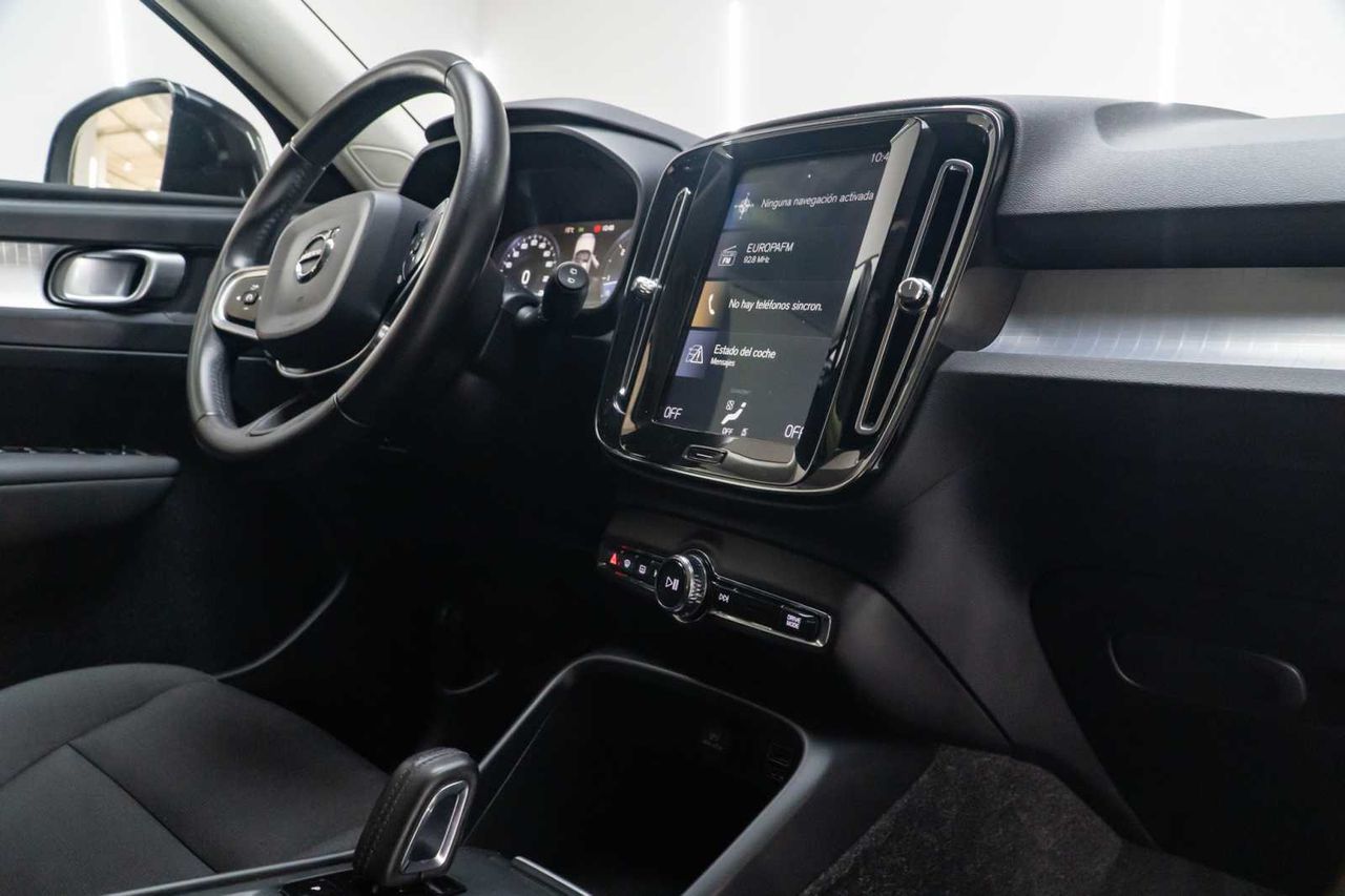 Volvo XC40 2.0 D3 AWD Momentum  - Foto 22