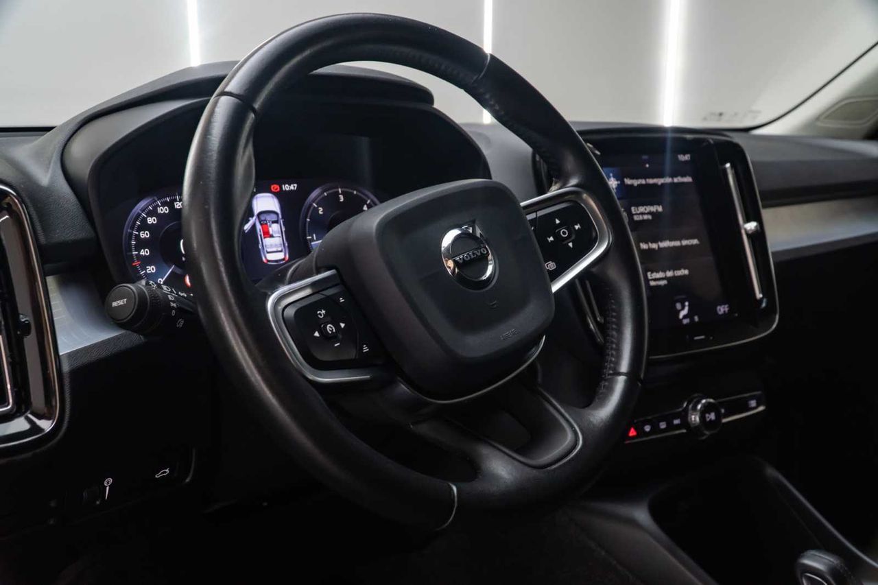 Volvo XC40 2.0 D3 AWD Momentum  - Foto 15