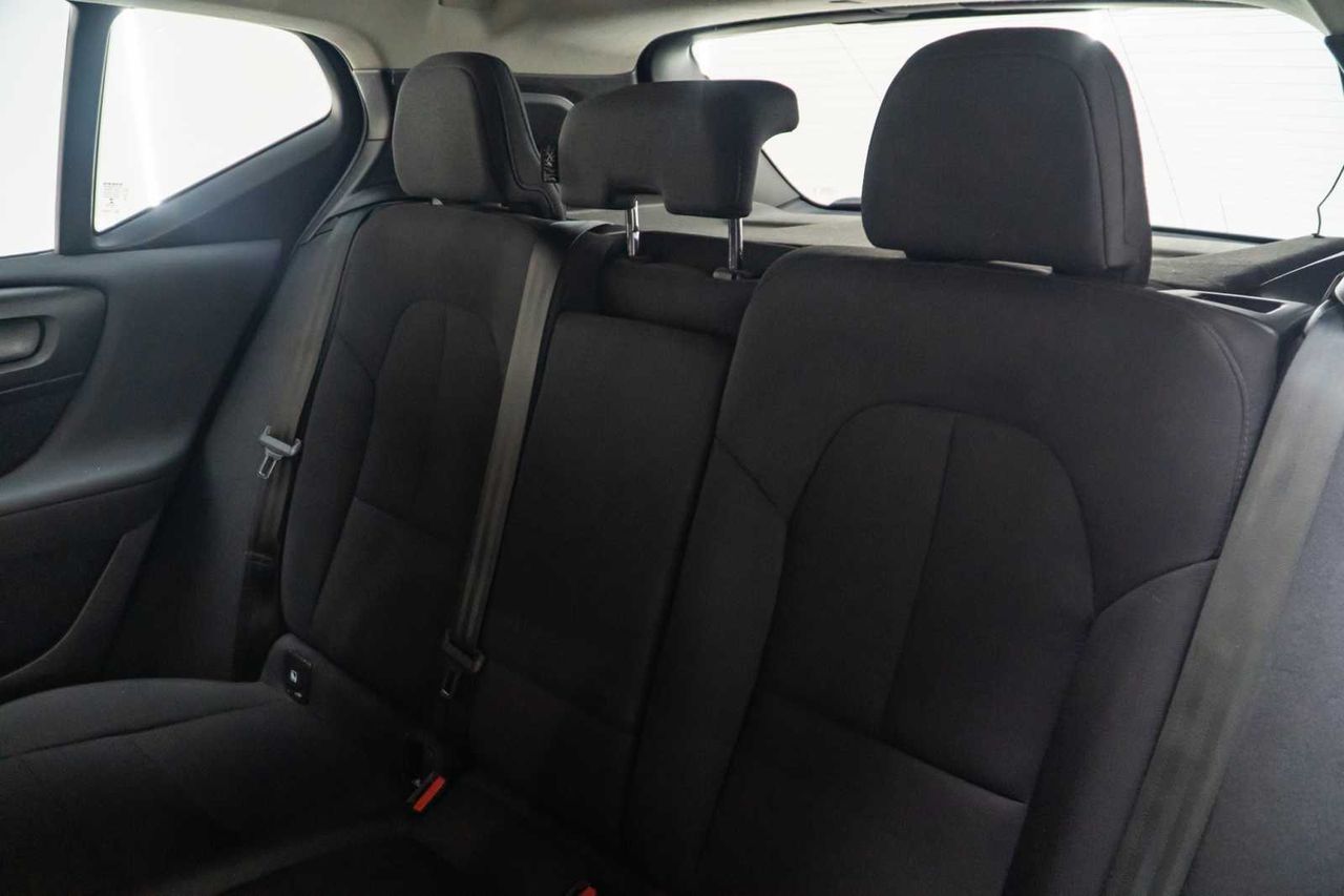 Volvo XC40 2.0 D3 AWD Momentum  - Foto 19