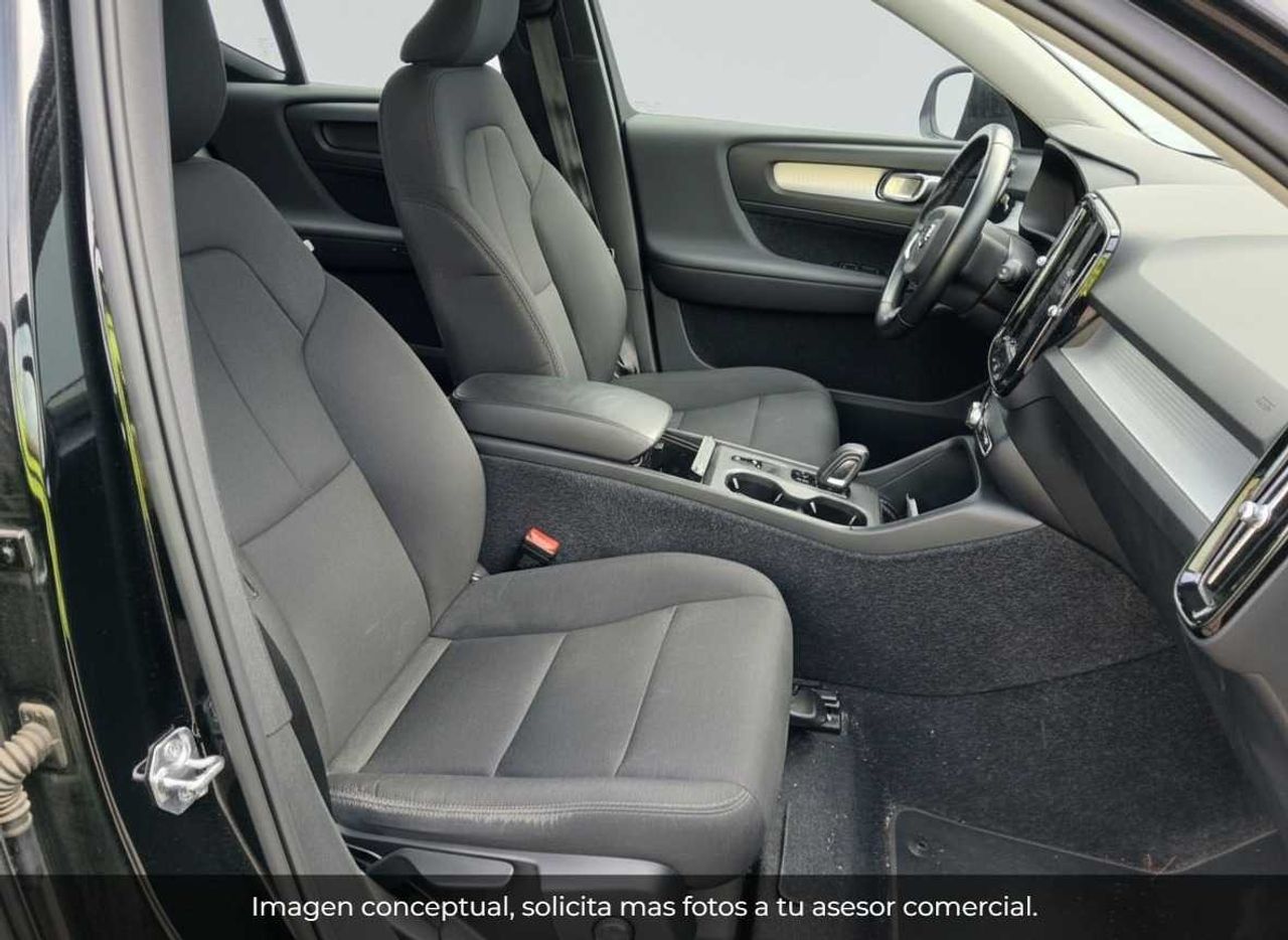Volvo XC40 2.0 D3 AWD Momentum  - Foto 7