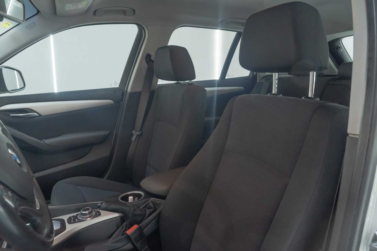 BMW X1 xDrive18d - Foto 20