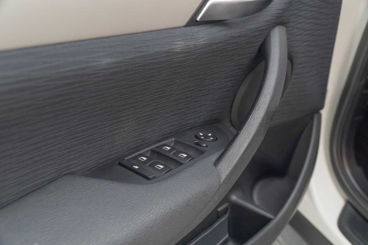 BMW X1 xDrive18d  - Foto 19