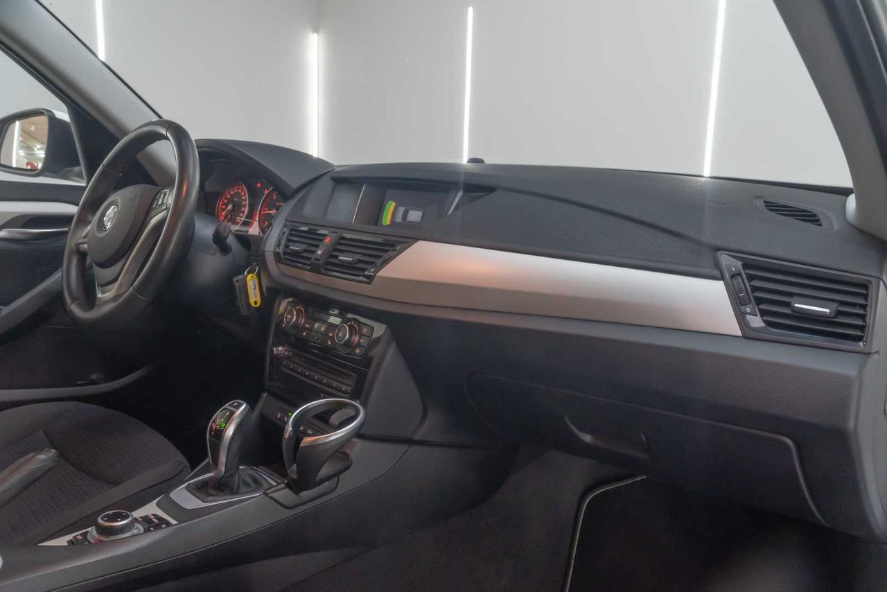 BMW X1 xDrive18d  - Foto 23