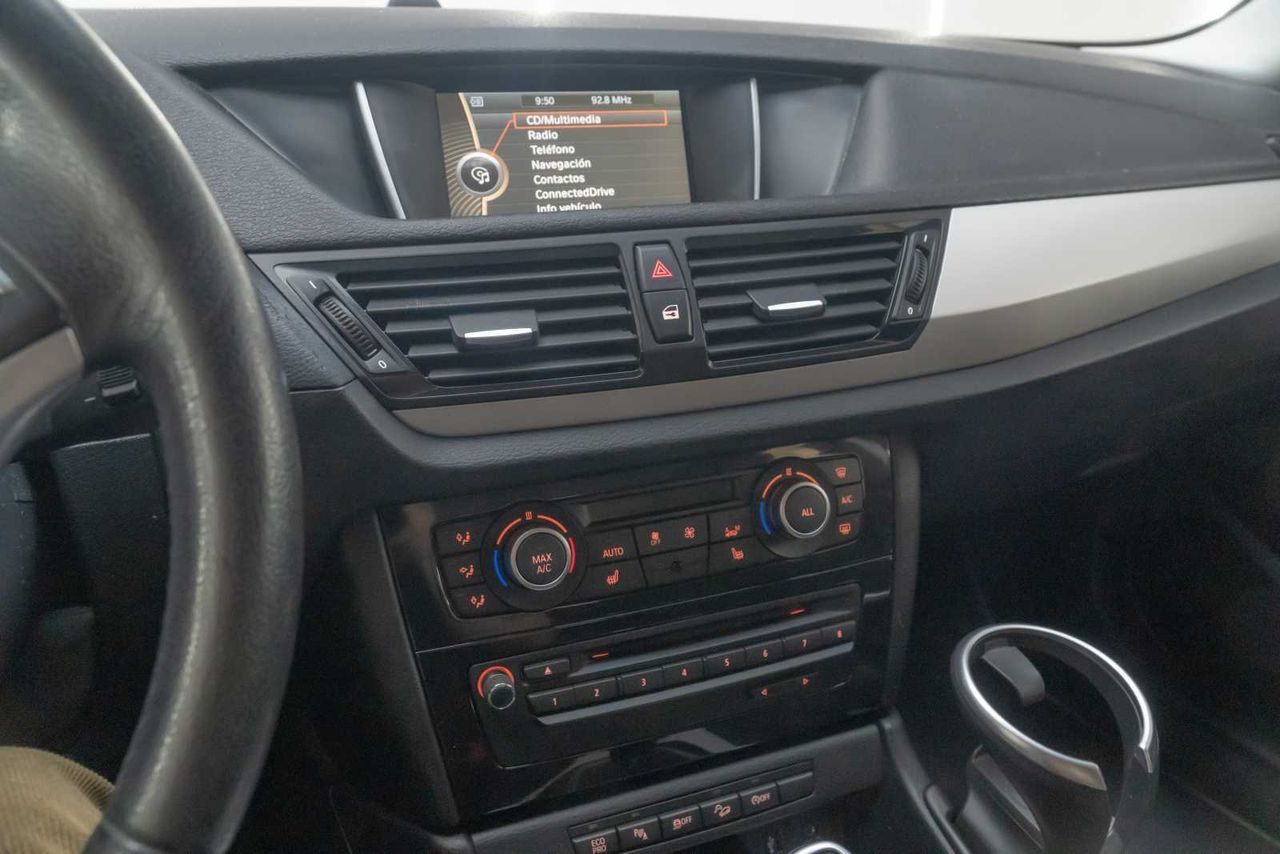 BMW X1 xDrive18d  - Foto 13