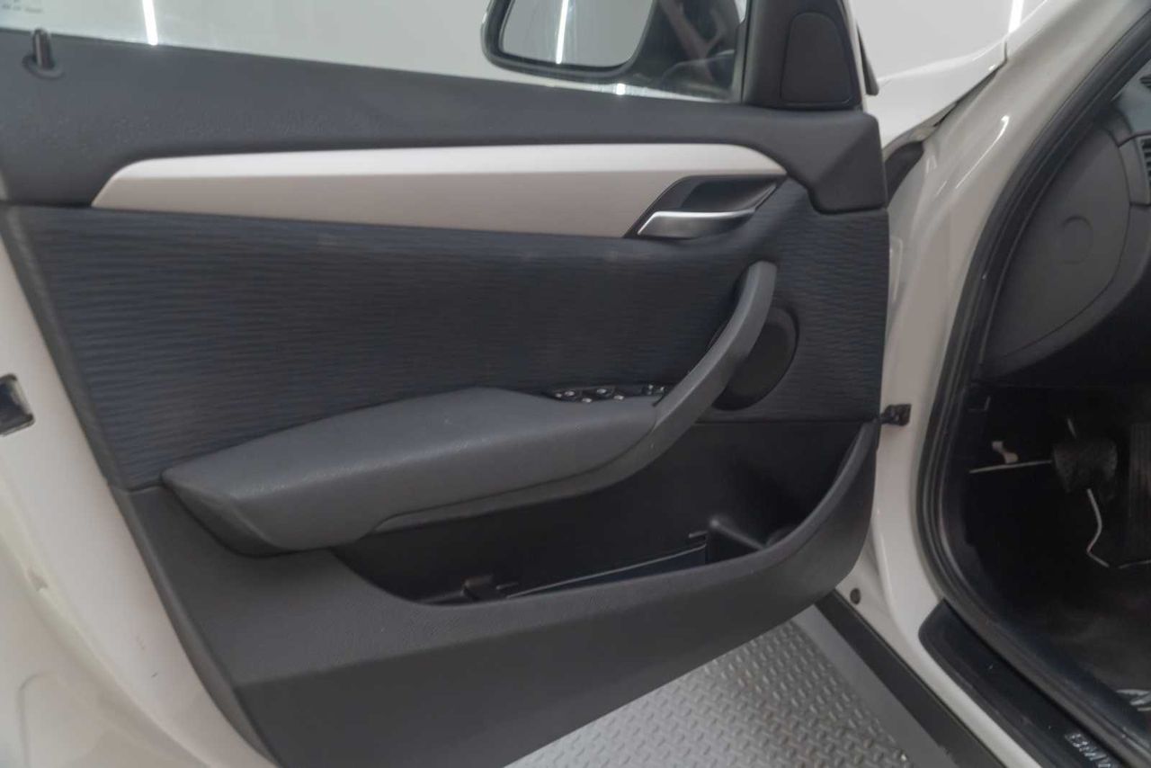 BMW X1 xDrive18d - Foto 15