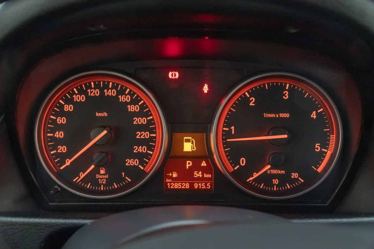 BMW X1 xDrive18d  - Foto 12