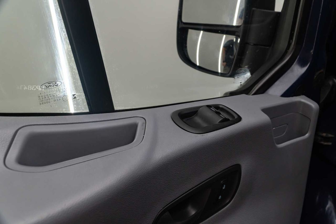 Ford Transit   4p combi kombi t 310 l2h2 ambiente2.0 l tdci 130  - Foto 17