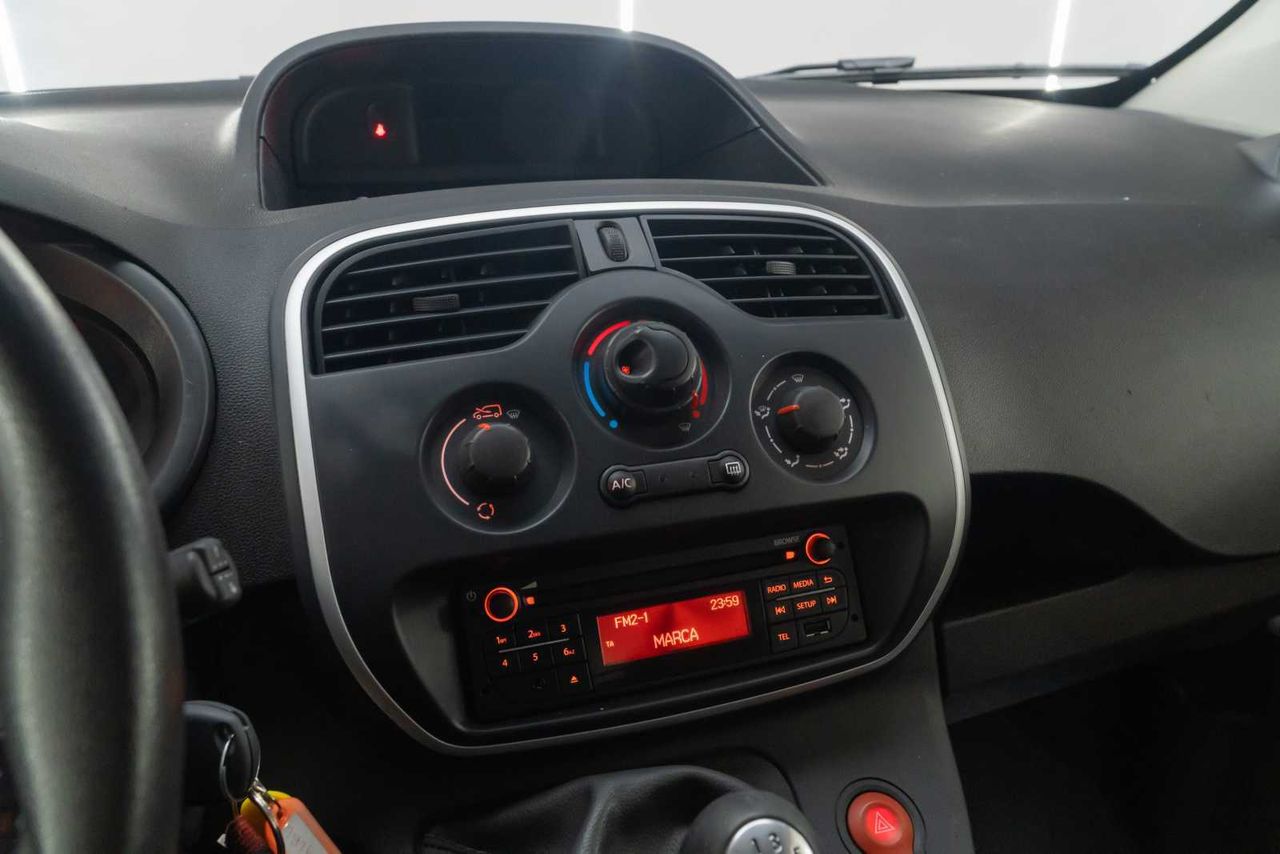 Nissan NV250 2pl 1.5dci 70 kw (95cv) l2h1 óptima  - Foto 17