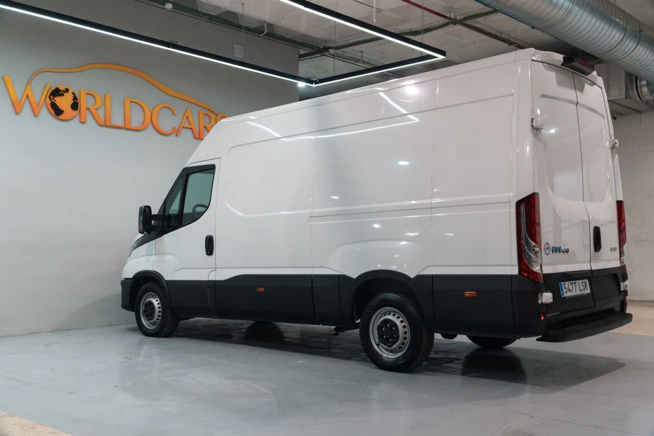 Iveco Daily 2.3 td 35s 14 v 3520l/h2 12 m3  - Foto 8
