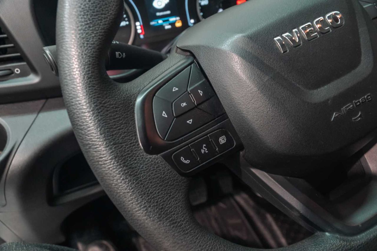 Iveco Daily 2.3 td 35s 14 v 3520l/h2 12 m3  - Foto 16