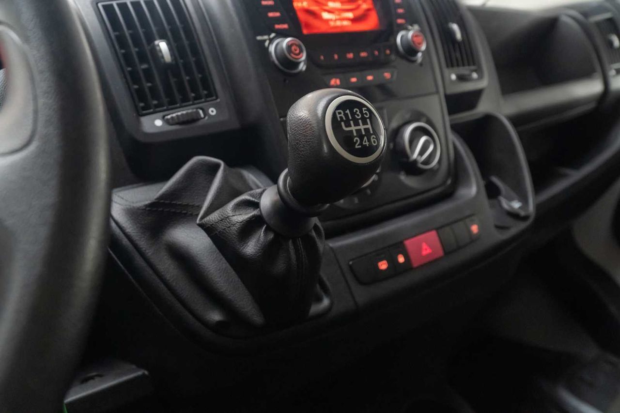 Peugeot Boxer  333 2.2 bluehdi l2h1 3,3t s&s  - Foto 17