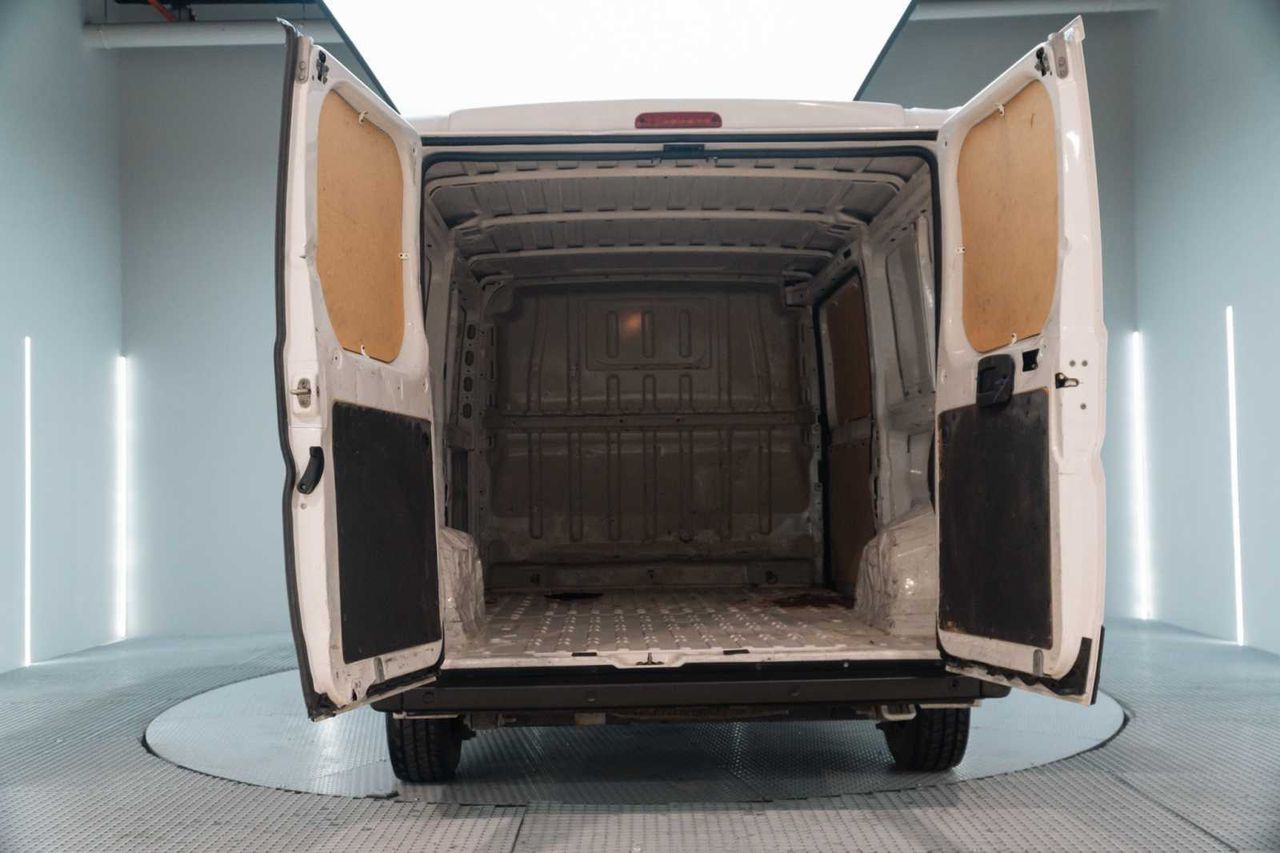 Peugeot Boxer  333 2.2 bluehdi l2h1 3,3t s&s  - Foto 7