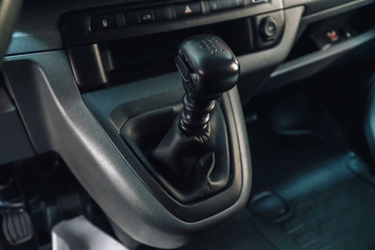 Peugeot Expert furgón pro 1.5 bluehdi 120 s&s standard l1  - Foto 16