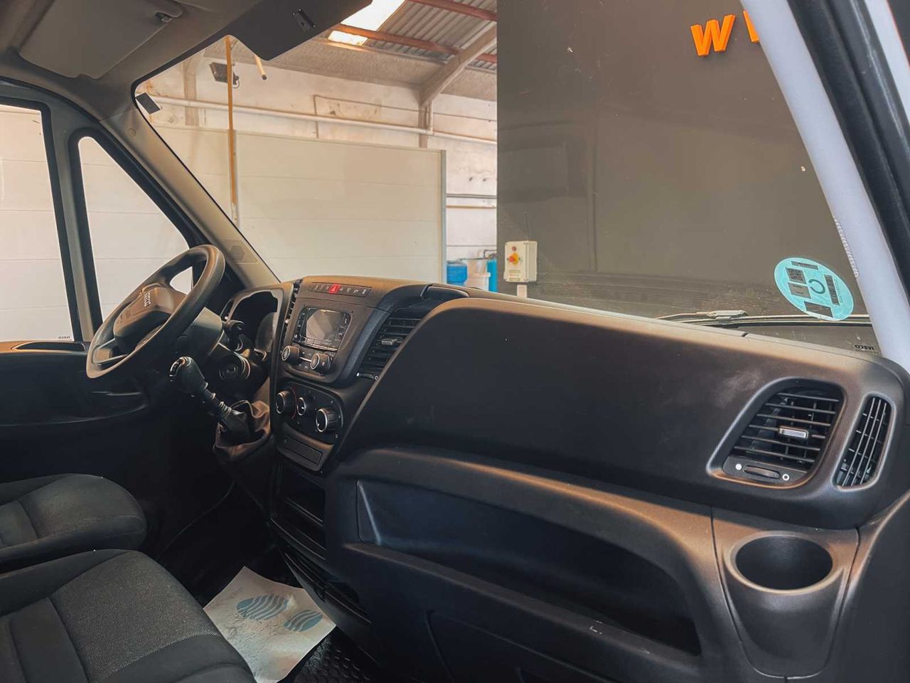 Iveco Daily 2.3td 35s 16v 3520 l/h2 12 m3  - Foto 14