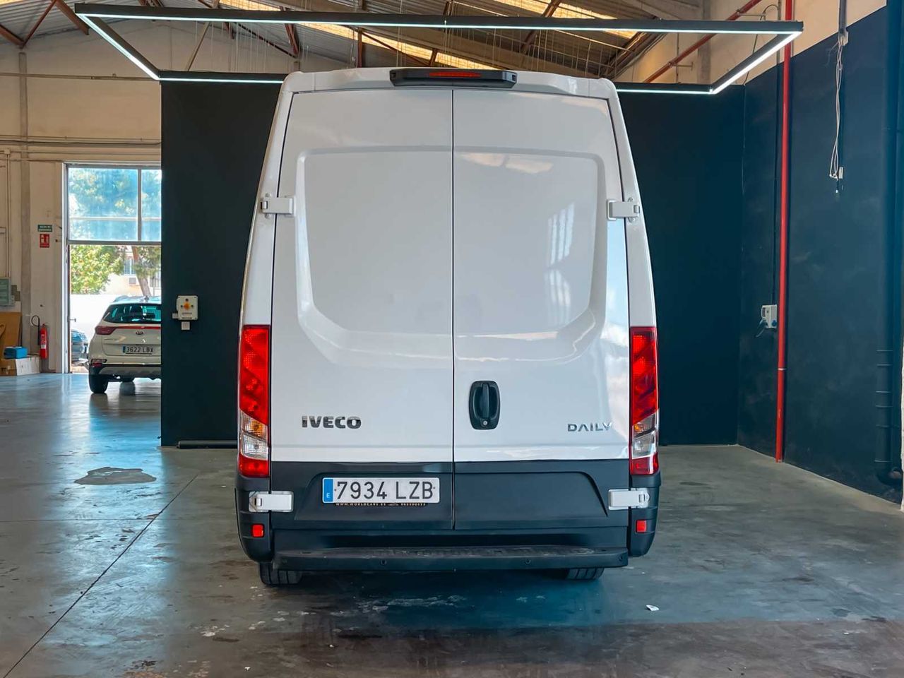 Iveco Daily 2.3td 35s 16v 3520 l/h2 12 m3  - Foto 7