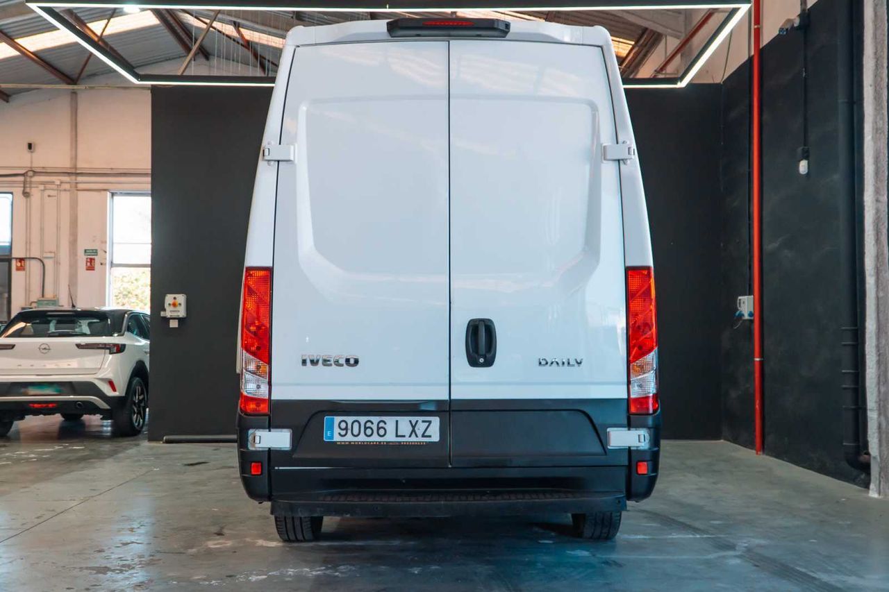 Iveco Daily 2.3 td 35s 16 v 3520l/h2 12 m3  - Foto 7