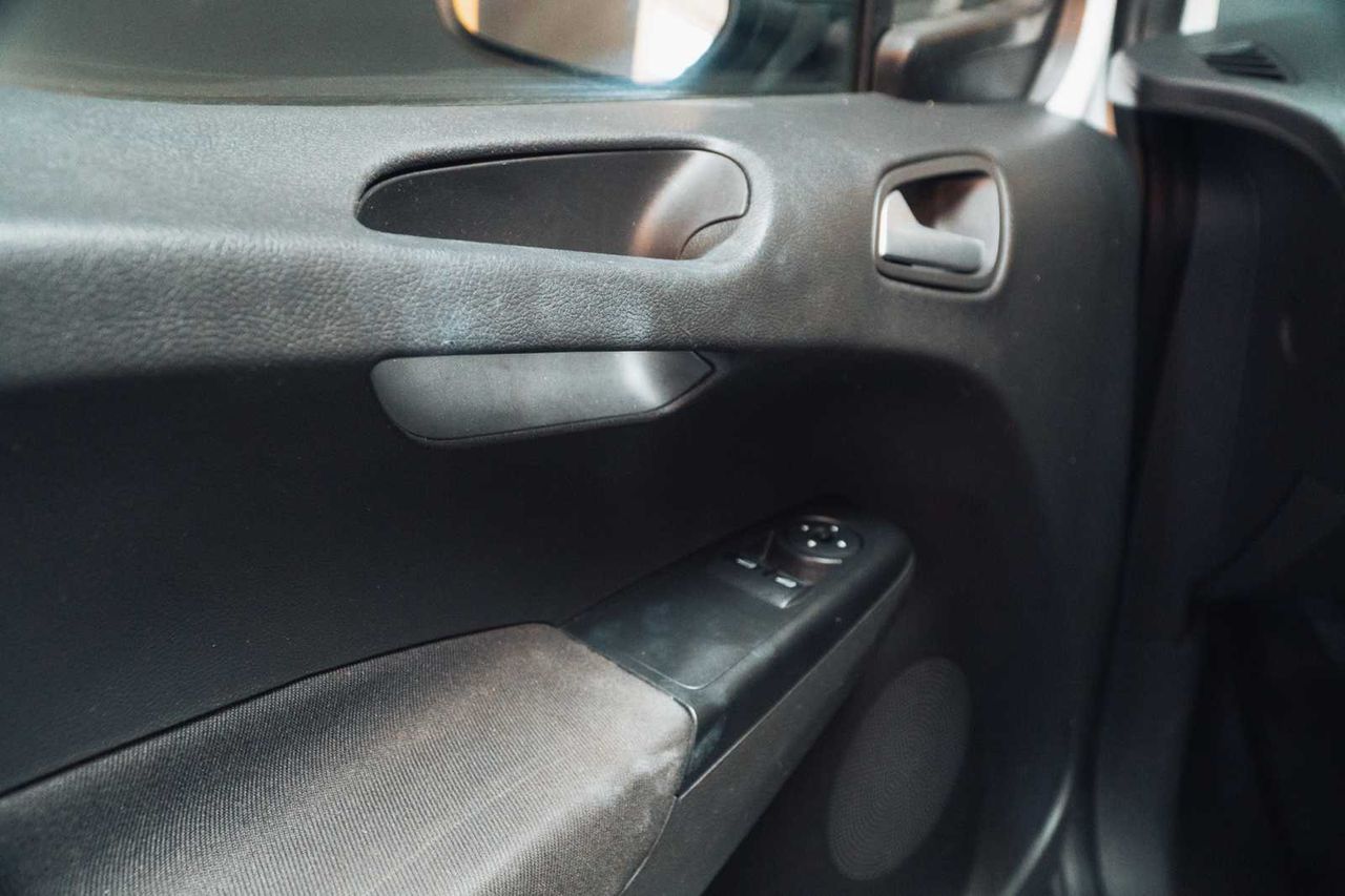 Ford Transit Courier trend 1.5 tdci 100cv mt6 e6dt  - Foto 20