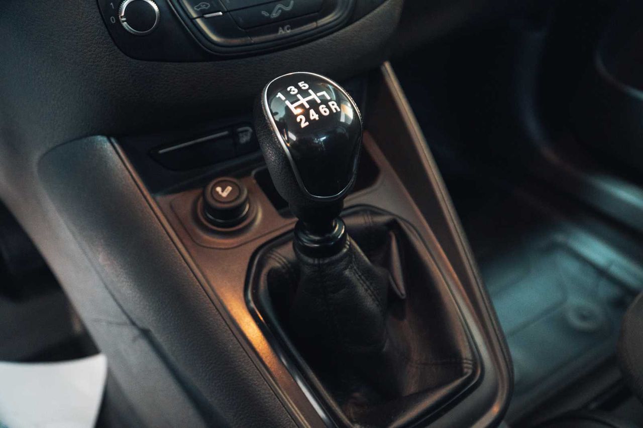 Ford Transit Courier trend 1.5 tdci 100cv mt6 e6dt  - Foto 14