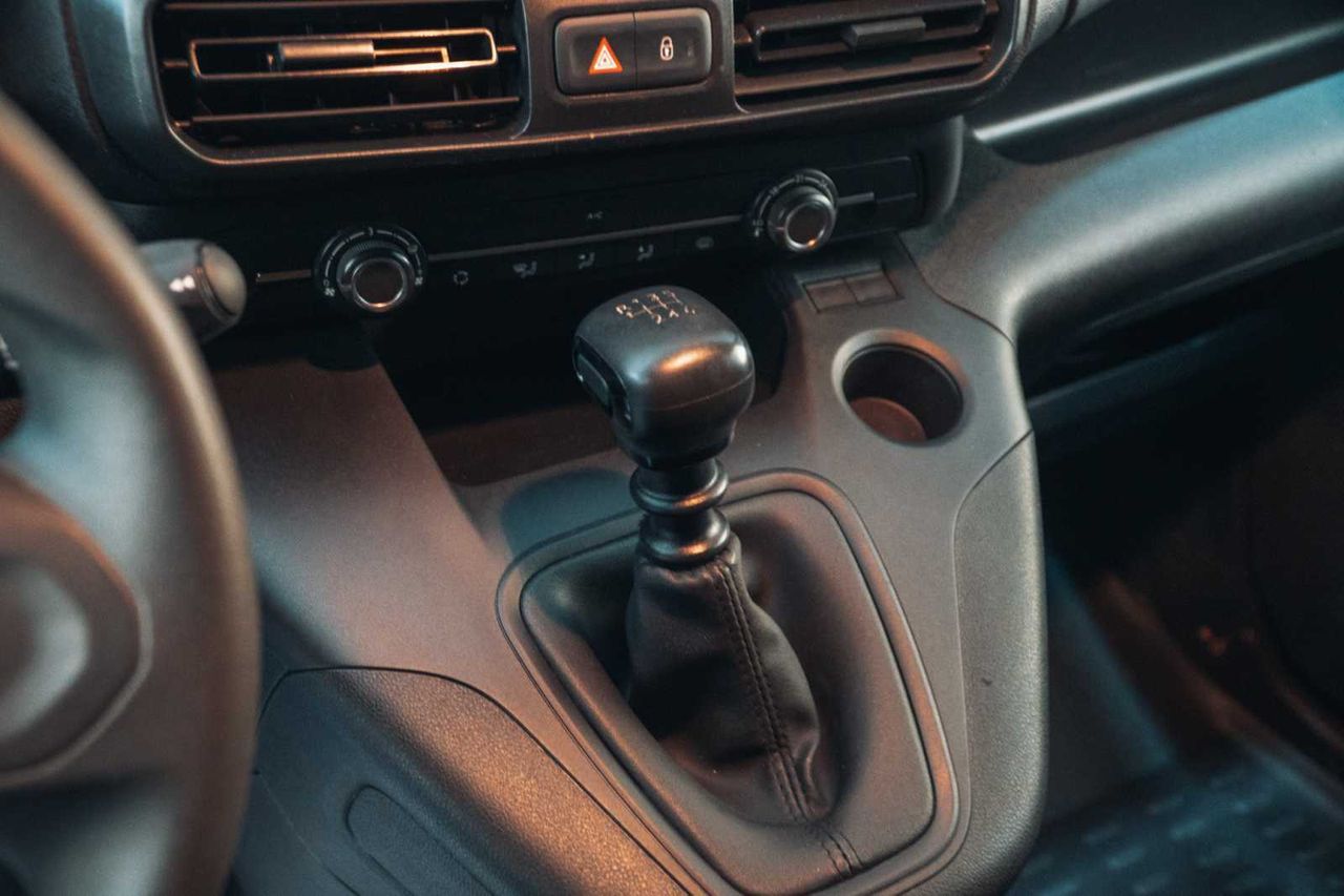 Peugeot Partner pro standard 600kg bluehdi 73kw  - Foto 12