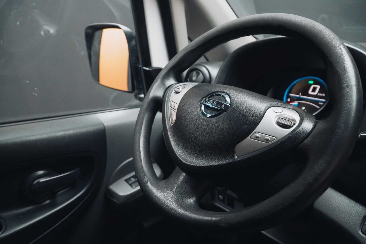 Nissan e-NV200 combi 5 40 kwh comfort doble puerta tr. mn  - Foto 21