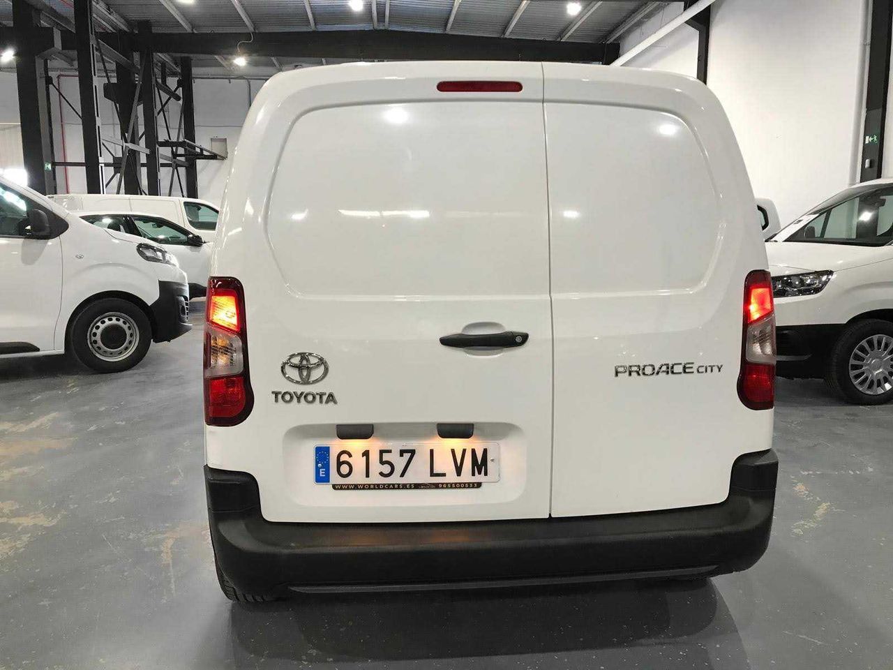 Toyota Proace City 1.5d 75kw 100cv gx l1  - Foto 6