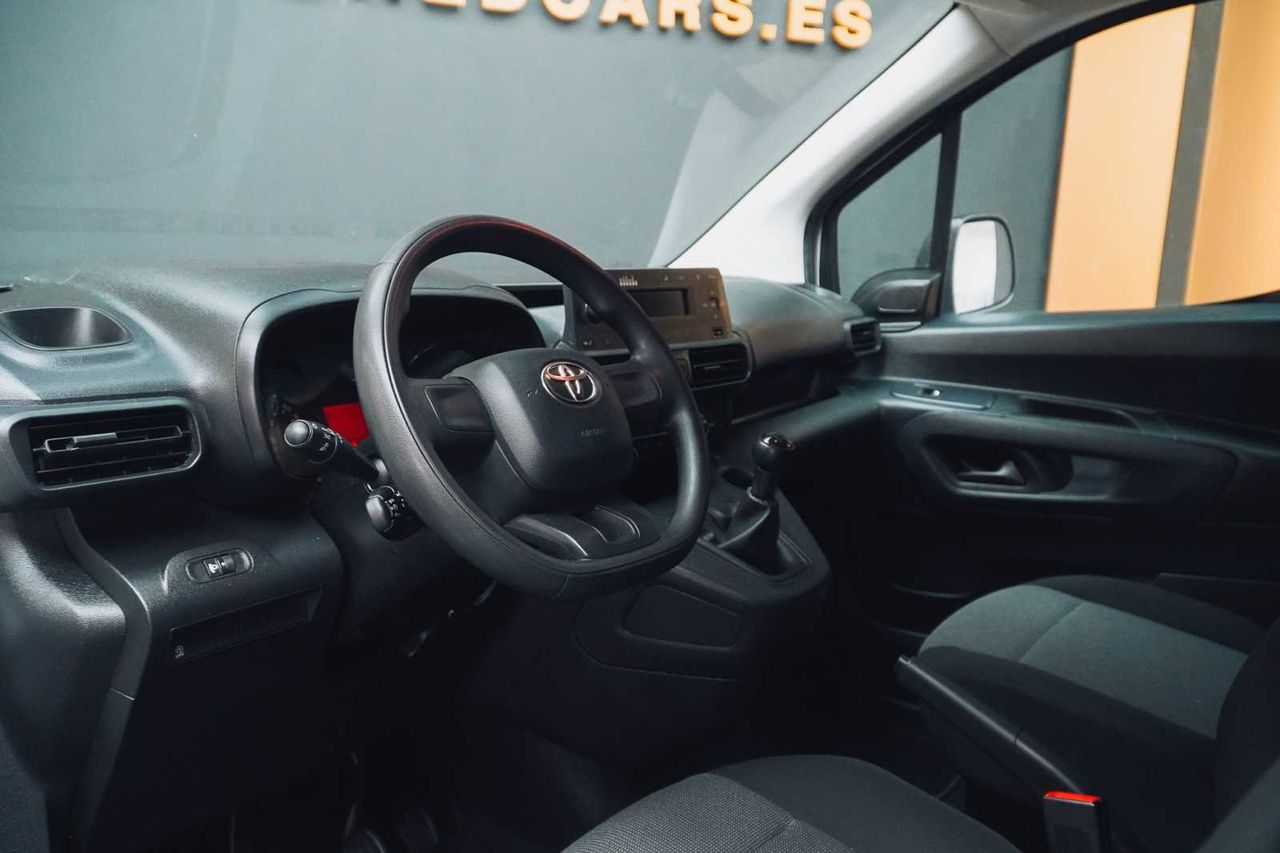 Toyota Proace City 1.5d 75kw 100cv gx l1  - Foto 13