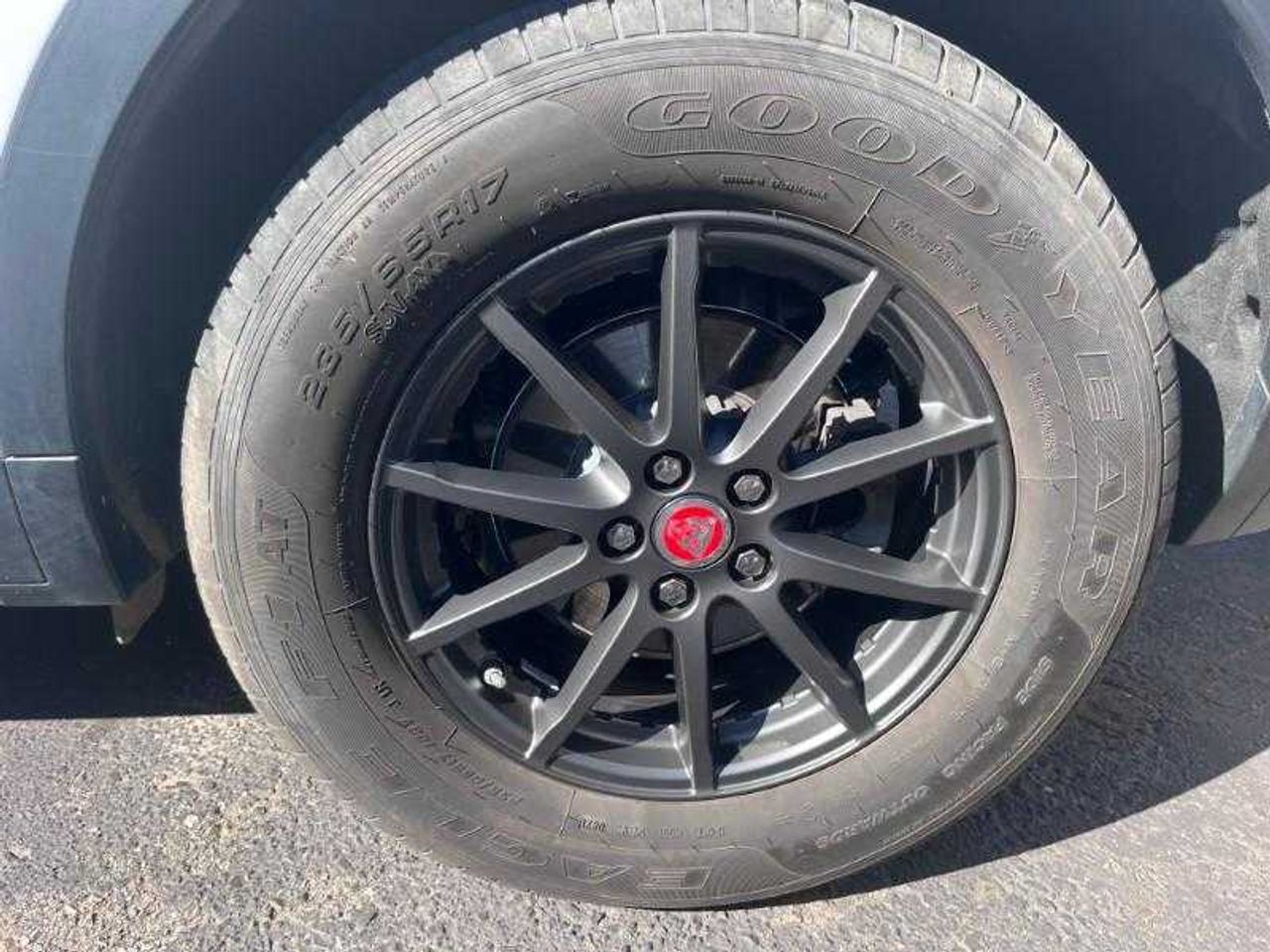 Jaguar E-Pace 2.0P 147kW 4WD Auto  - Foto 7