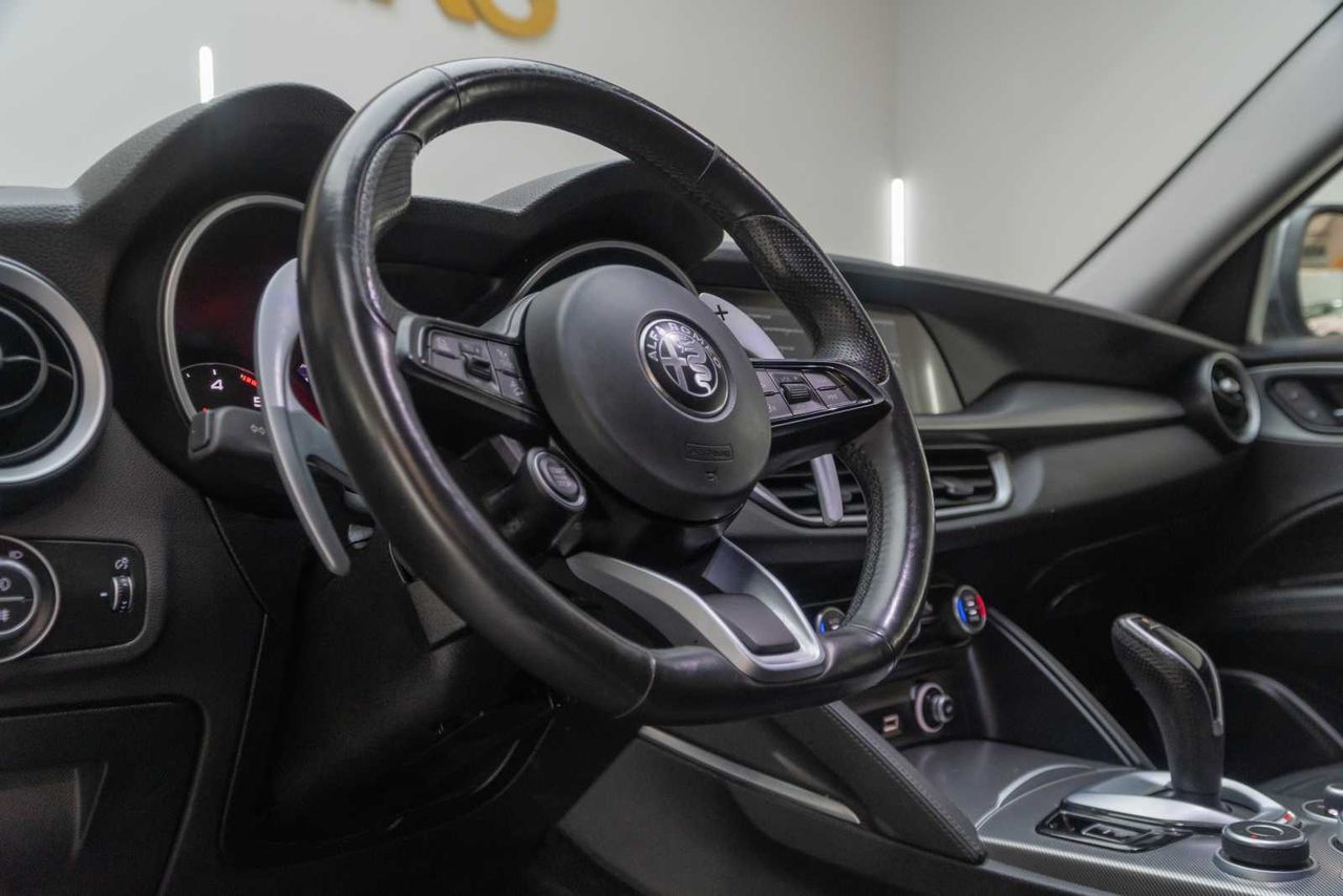 Alfa Romeo Stelvio 2.2 Diésel 140kW (190CV) Sprint+ Q4  - Foto 12