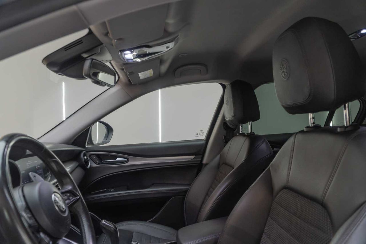 Alfa Romeo Stelvio 2.2 Diésel 140kW (190CV) Sprint+ Q4  - Foto 20
