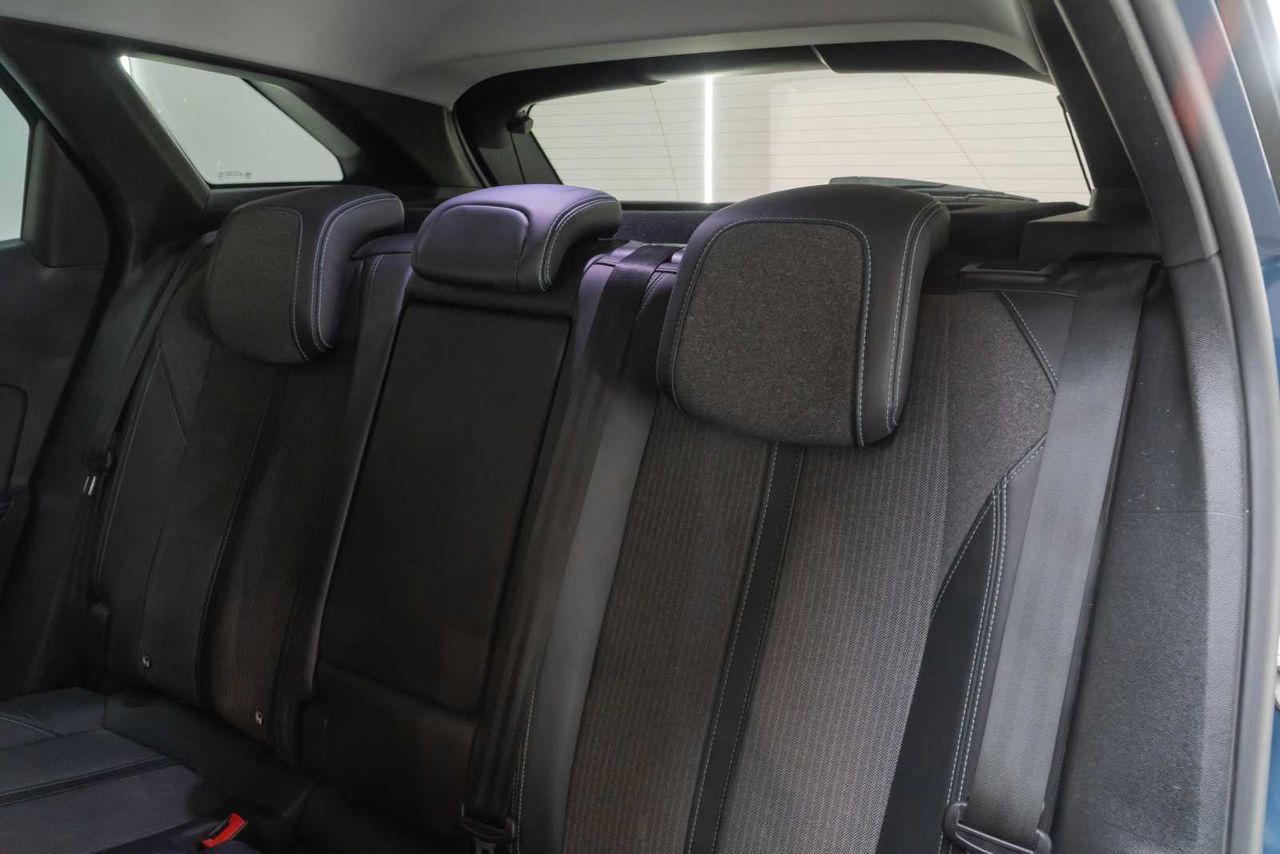 Peugeot 3008 1.2 PureTech 96KW (130CV) S&S Allure  - Foto 18