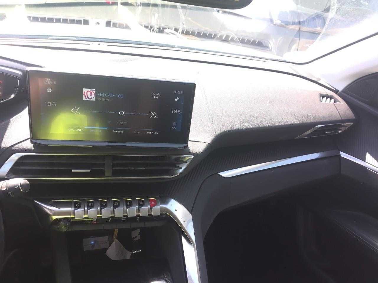 Peugeot 3008 1.2 PureTech 96KW (130CV) S&S Allure  - Foto 6