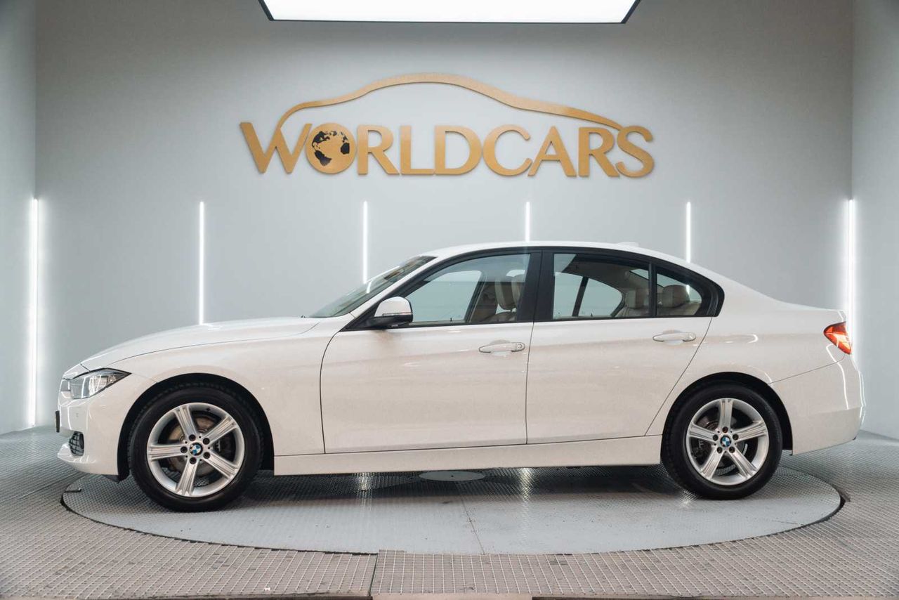 BMW Serie 3 318d - Foto 10