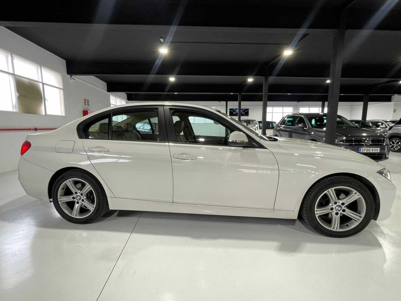 BMW Serie 3 318d - Foto 5