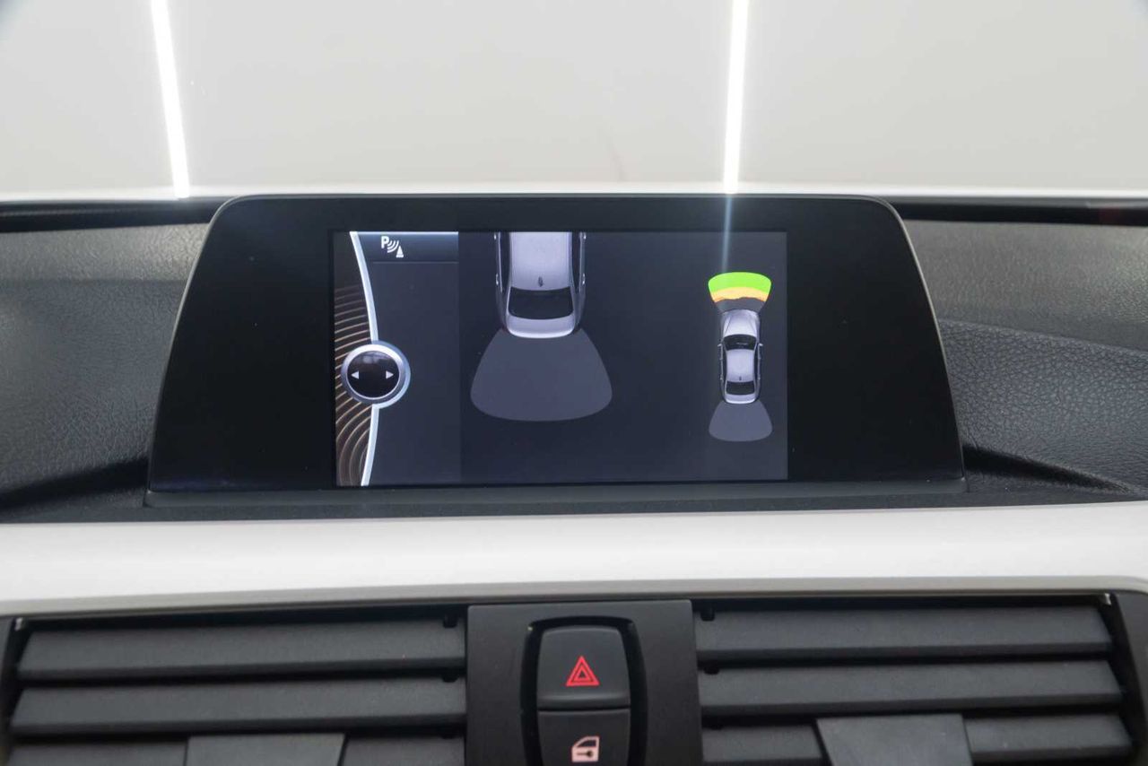 BMW Serie 3 318d - Foto 17