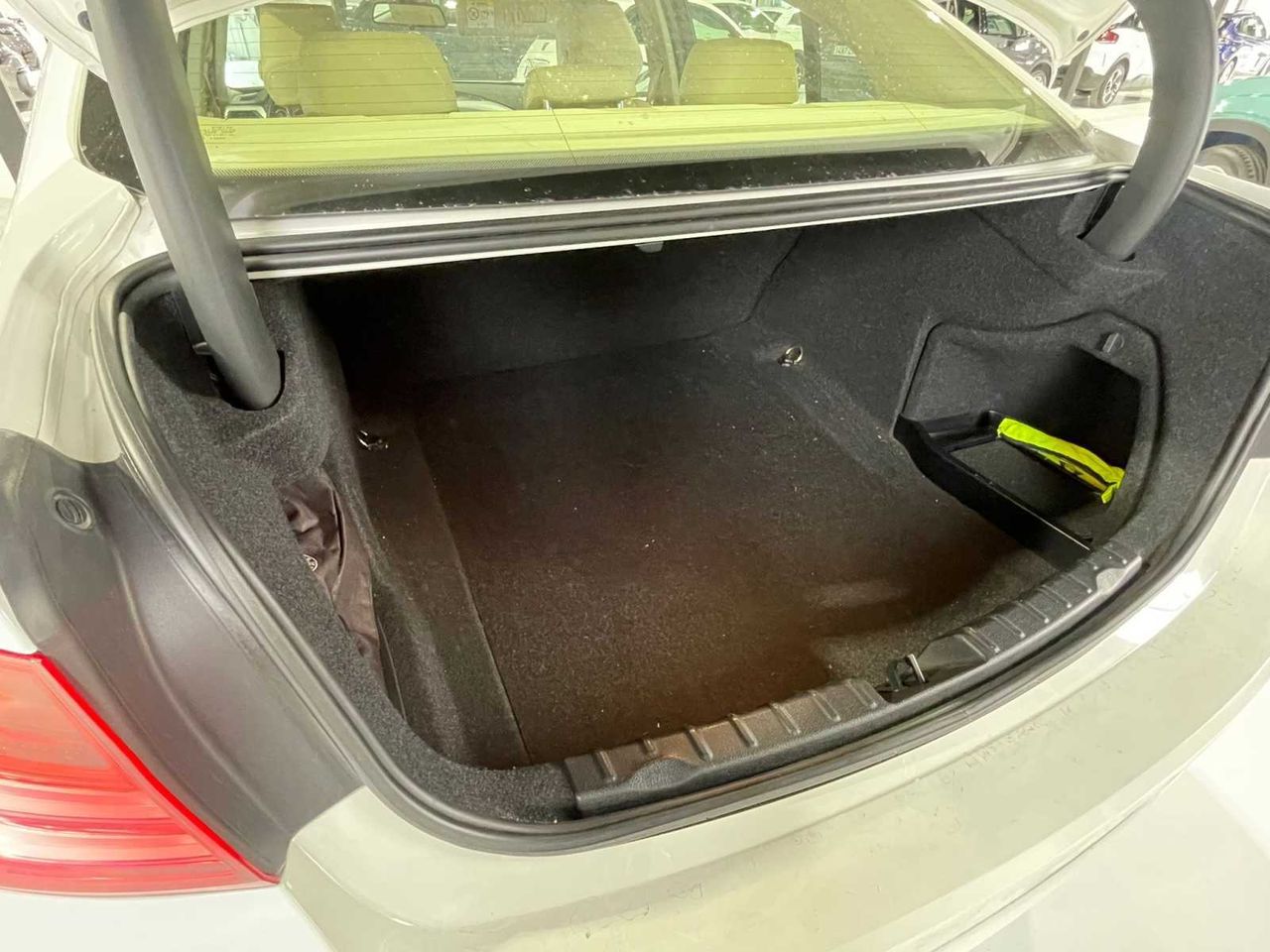 BMW Serie 3 318d - Foto 11