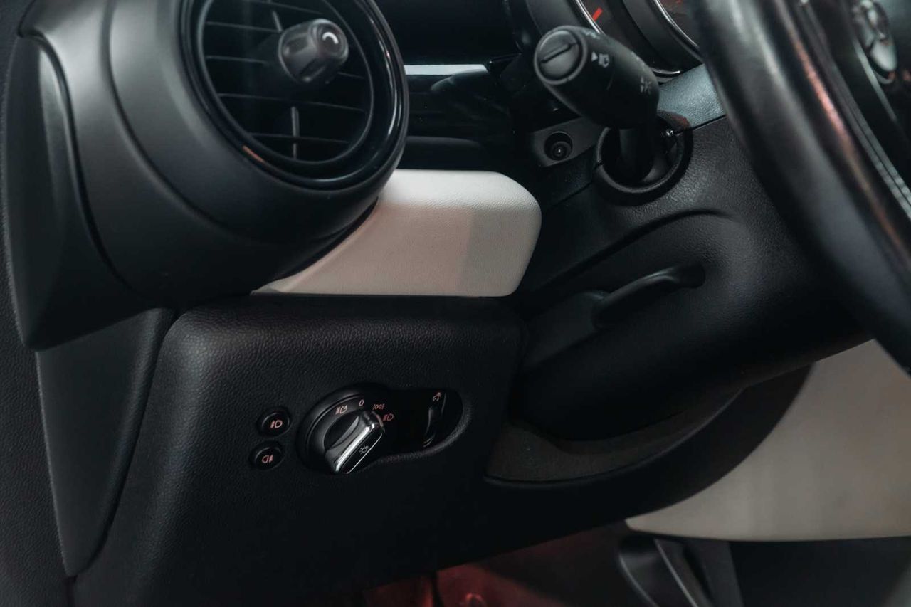 MINI MINI COOPER SD 5 PUERTAS - Foto 15