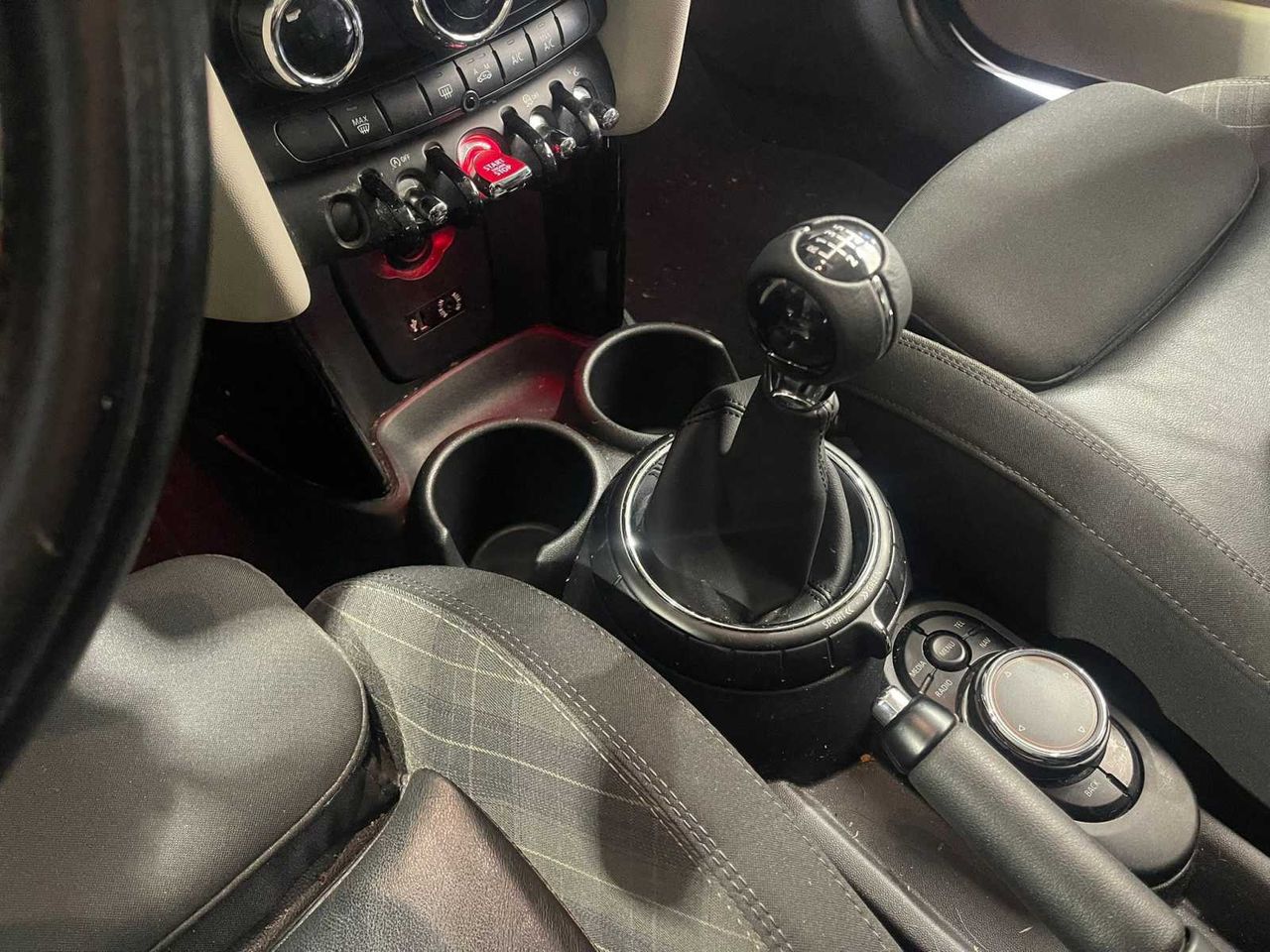 MINI MINI COOPER SD 5 PUERTAS - Foto 6