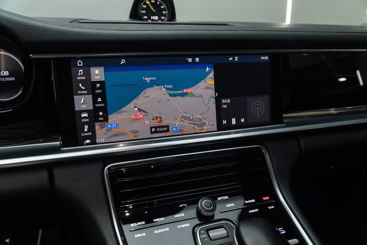 Porsche Panamera 4 E-Hybrid - Foto 22