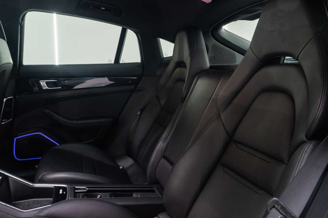 Porsche Panamera 4 E-Hybrid - Foto 21