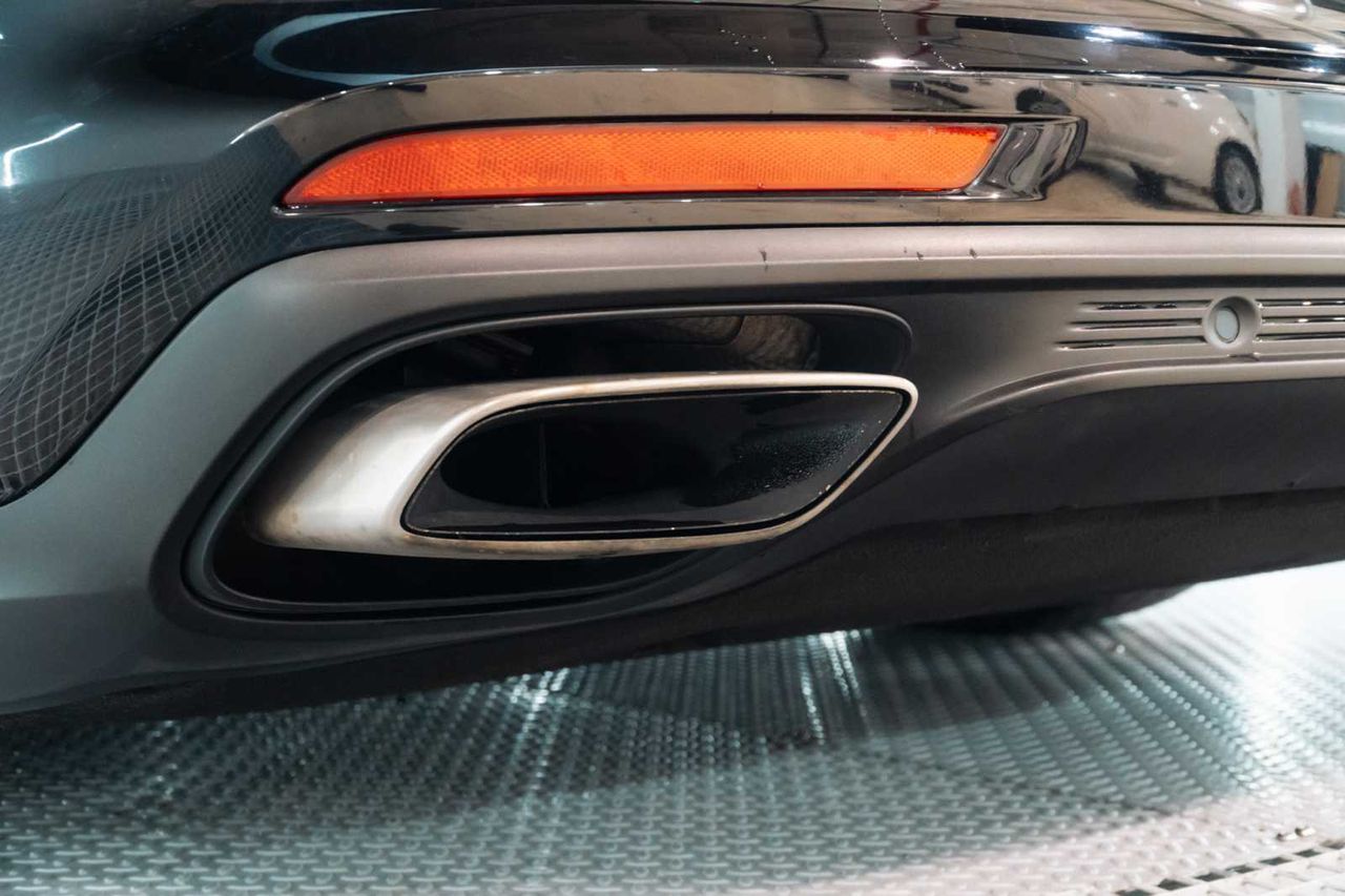 Porsche Panamera 4 E-Hybrid - Foto 13