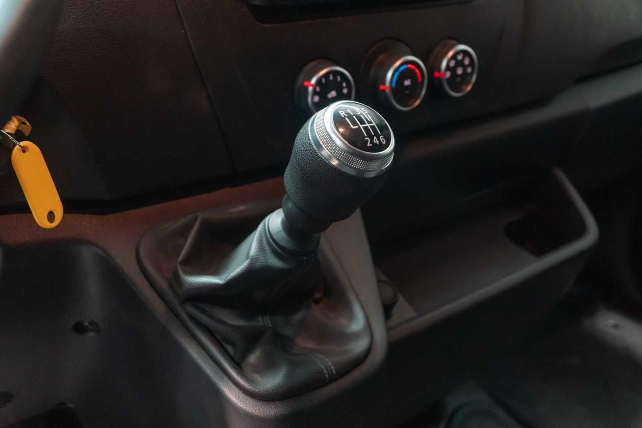 Opel Movano  2.3 cdti 99kw (135cv) l2 h2 f 3.5t (ac)  - Foto 16