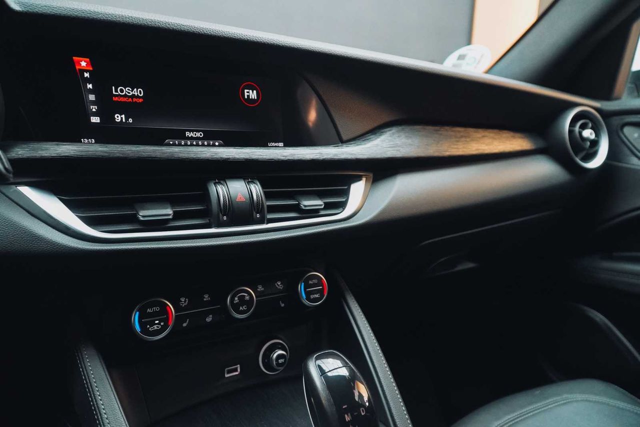 Alfa Romeo Stelvio 2.2 Diésel 154kW (210CV) Executive Q4  - Foto 15