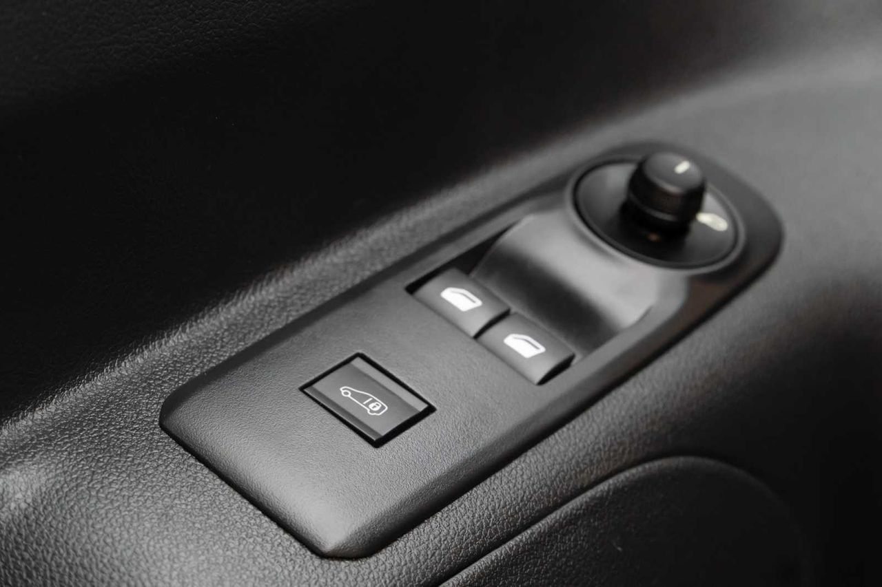 Peugeot Partner  standard 600kg bluehdi 73kw  - Foto 24