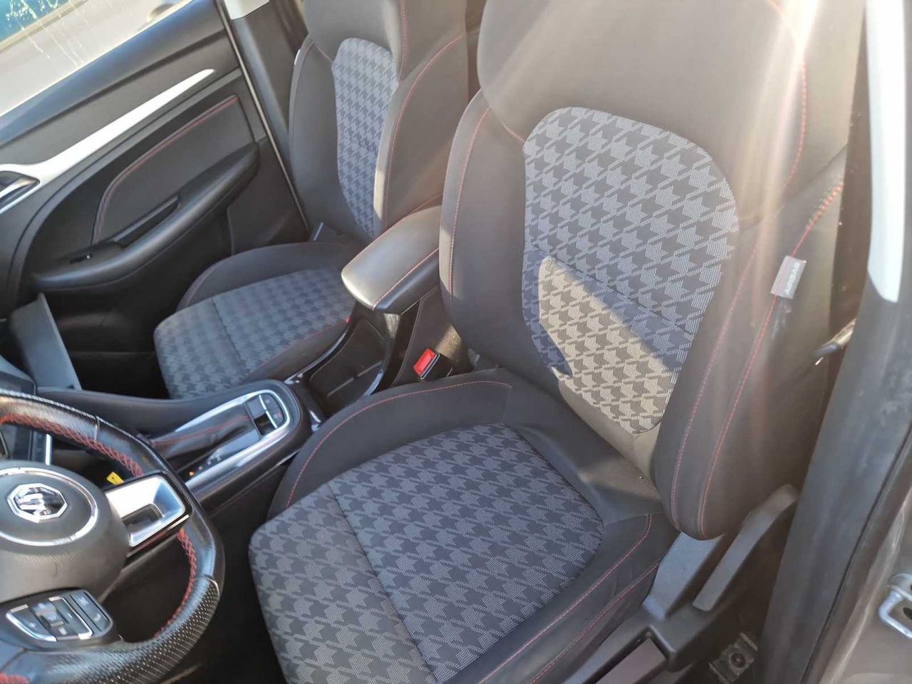 MG ZS 1.0T Luxury Auto  - Foto 5