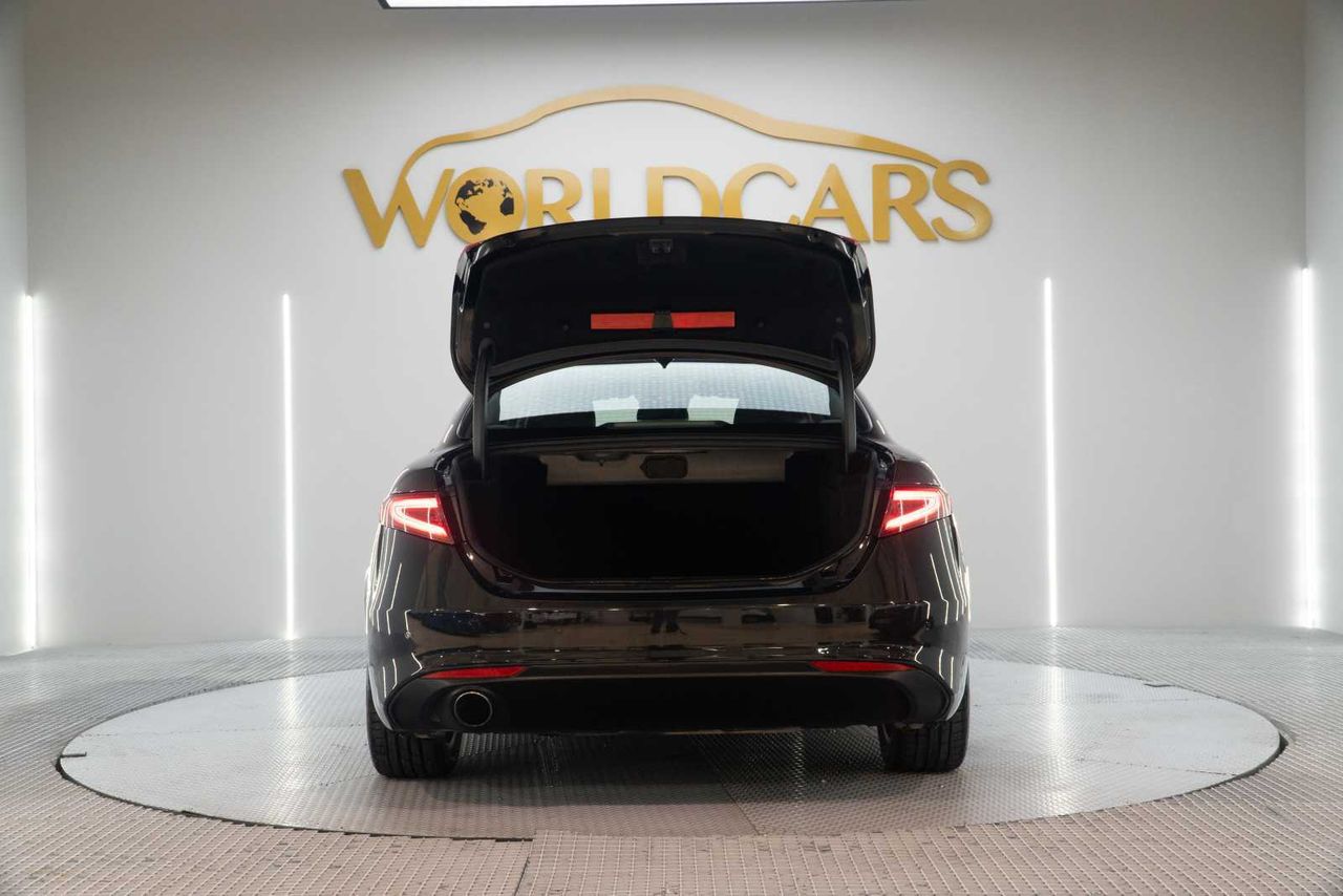 Alfa Romeo Giulia 2.0 Gasolina 147kW (200CV) Giulia AT - Foto 8