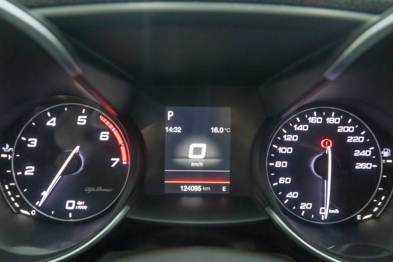 Alfa Romeo Giulia 2.0 Gasolina 147kW (200CV) Giulia AT - Foto 13