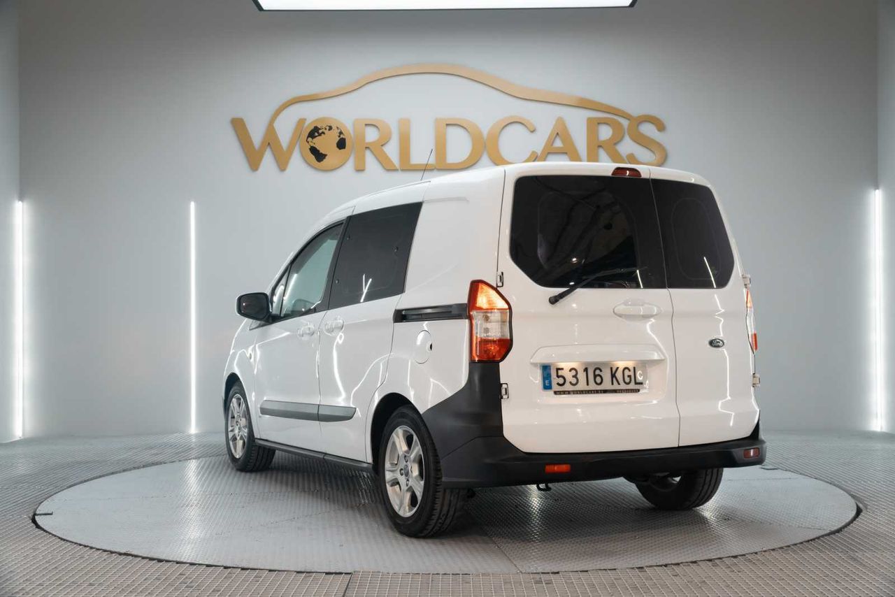 Ford Transit Courier    74kw  - Foto 9